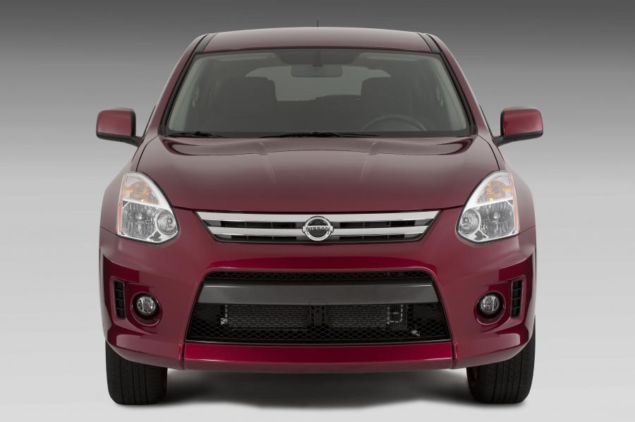  Nissan Rogue Krom Edition 2010 года  (фото 26 из 28)